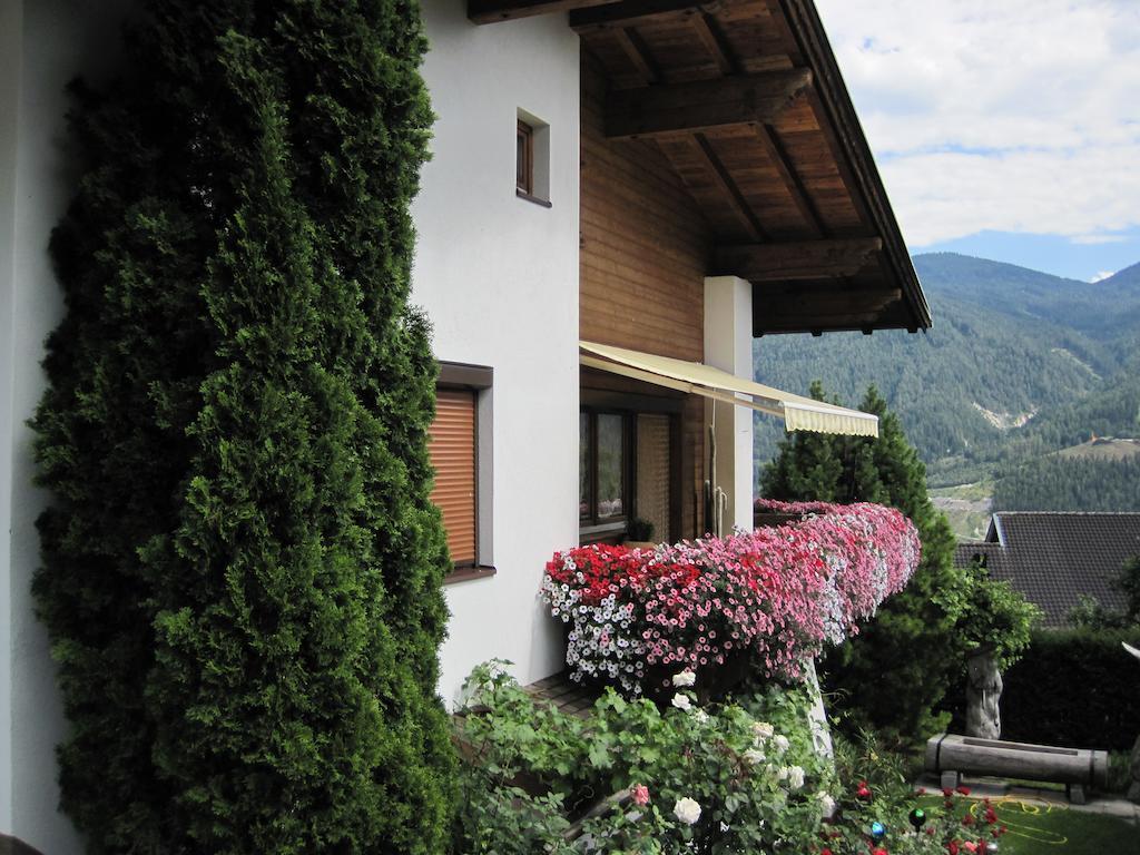 Haus Ampferstein Lägenhet Telfes im Stubai Exteriör bild